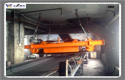 除鐵器,永磁自卸式除鐵器,帶式永磁自卸式除鐵器,山東帶式永磁自卸式除鐵器 除鐵器,永磁自卸式除鐵器,帶式永磁自卸式除鐵器,山東帶式永磁自卸式除鐵器