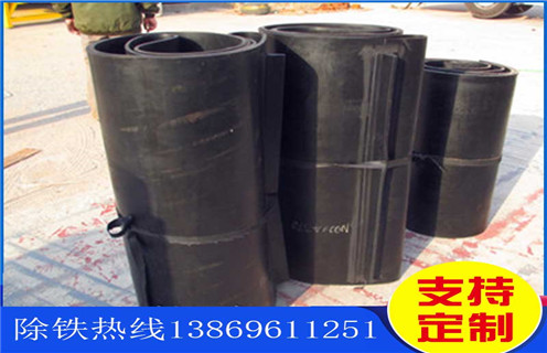 永磁除鐵器，皮帶除鐵器，永磁皮帶除鐵器安裝高度有什么標(biāo)準(zhǔn)嗎