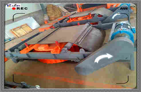 自卸式電磁除鐵器，山東自冷自卸式電磁除鐵器_山東自冷自卸式電磁除鐵器廠家配件_型號(hào)及工作視頻 