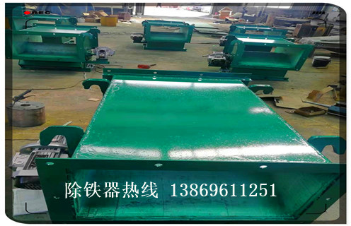 永磁管道自卸式除鐵器，永磁管道自卸式除鐵器廠家_遠(yuǎn)力永磁管道自卸式除鐵器廠家12000高斯_可定制工作原理_安裝示意圖 