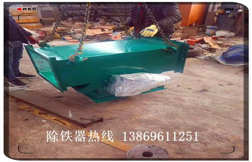 管道式永磁自卸式除鐵器，新疆管道式永磁自動除鐵器方案_遠力新疆管道式永磁自動除鐵器方案安裝示意圖型12000高斯_可定制工作原理