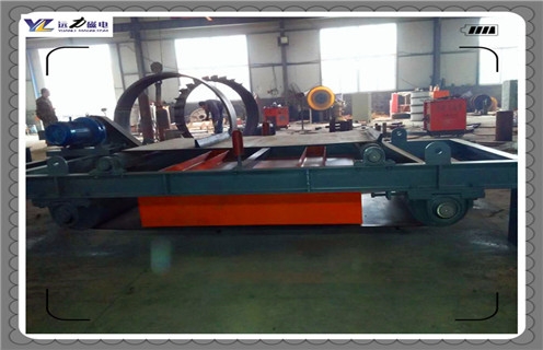 永磁自卸式除鐵器，河北新型永磁自卸式除鐵器_技術參數(shù)_河北新型永磁自卸式除鐵器磁塊安裝方式_如何換帶