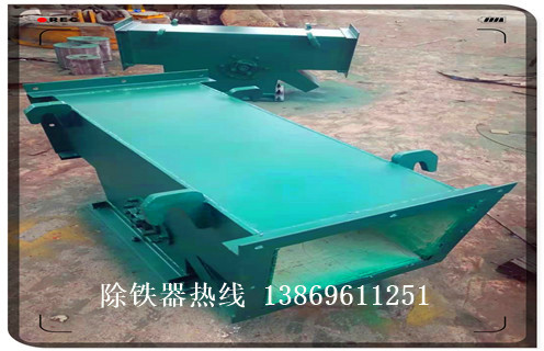 管道除鐵器，陜西管道除鐵器工作原理_甘肅管道除鐵器廠家應(yīng)用安裝示意圖型12000高斯_可定制工作原理