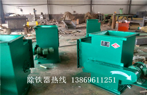 管道除鐵器，吉林液體管道除鐵器_吉林液體管道除鐵器廠家應(yīng)用安裝示意圖型12000高斯_可定制工作原理