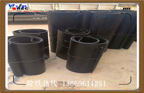 皮帶除鐵器，廣東輸煤皮帶除鐵器結構原理_廣東輸煤皮帶除鐵器結構原理怎么調整皮帶原因及如何調_刮板價格