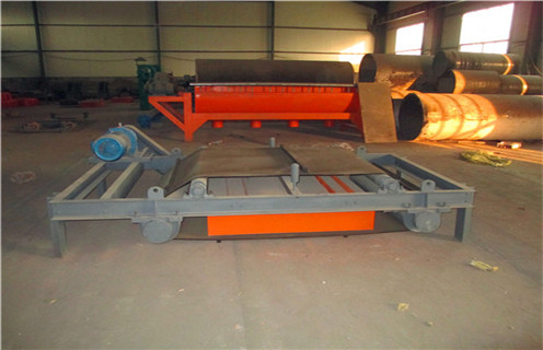 自卸式永磁除鐵器， 山東懸掛式自卸永磁除鐵器_技術參數(shù)_山東懸掛式自卸永磁除鐵器價格磁塊安裝方式_如何換帶