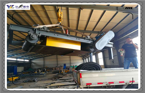 永磁自卸式除鐵器，鎮(zhèn)江永磁自卸式除鐵器規(guī)格_技術(shù)參數(shù)_ 鎮(zhèn)江永磁自卸式除鐵器規(guī)格安裝方式_如何換帶